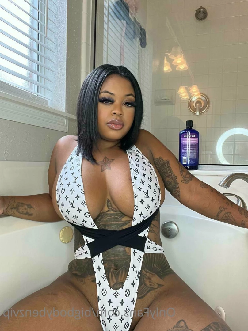 Your princess [ bigbodybenzvip ] Onlyfans leaked photo 9303145 on Hotleaks.tv