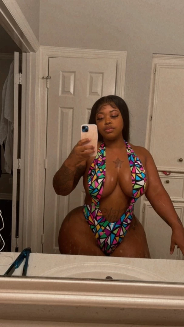Your princess [ bigbodybenzvip ] Onlyfans leaked photo 16061197 on Hotleaks.tv