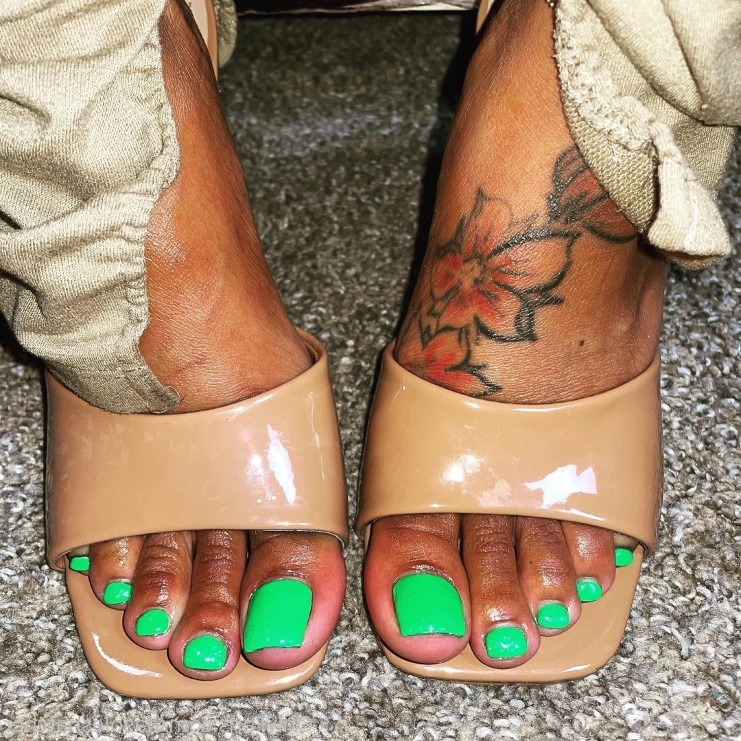 Grip Goddess // Madam Superior [ biggrippers ] Onlyfans leaked photo 7420197 on Hotleaks.tv