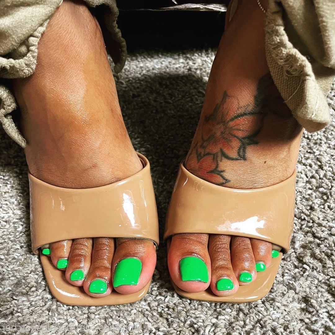 Grip Goddess // Madam Superior [ biggrippers ] Onlyfans leaked photo 7420805 on Hotleaks.tv
