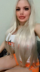 7619566
