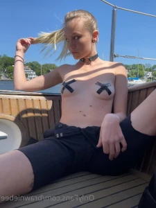 16095602
