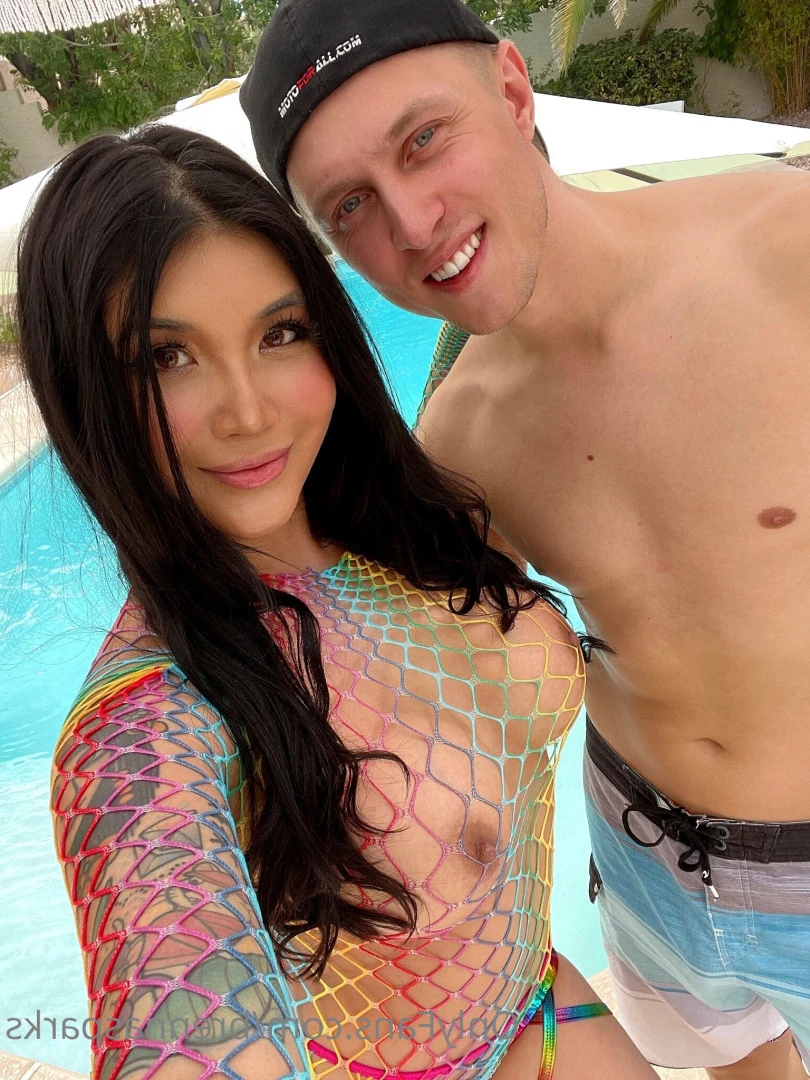 🌸 Brenna Sparks 🌸 [ brennasparks ] Onlyfans leaked photo 6705843 on Hotleaks.tv