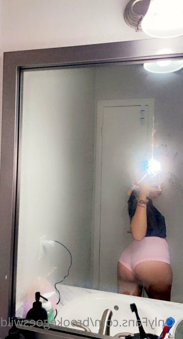 Brooke 🌈👸🏻 [ brookegoeswild ] Onlyfans leaked photo 14932259 on Hotleaks.tv