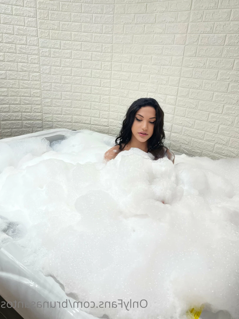 Bruna Santos [ brunasantos ] Onlyfans leaked photo 6458105 on Hotleaks.tv