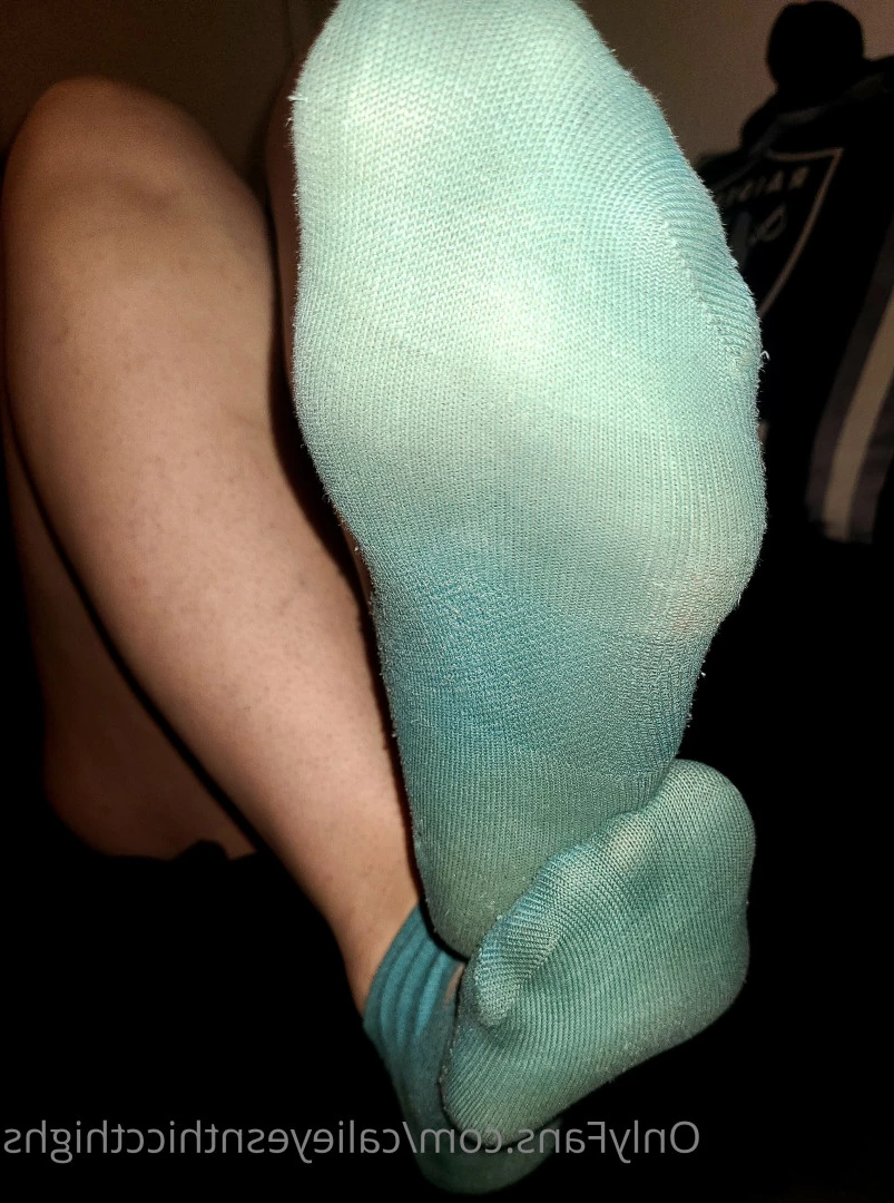 Em's Feet/Socks [ calieyesnthiccthighs ] Onlyfans leaked photo 6453883 on Hotleaks.tv