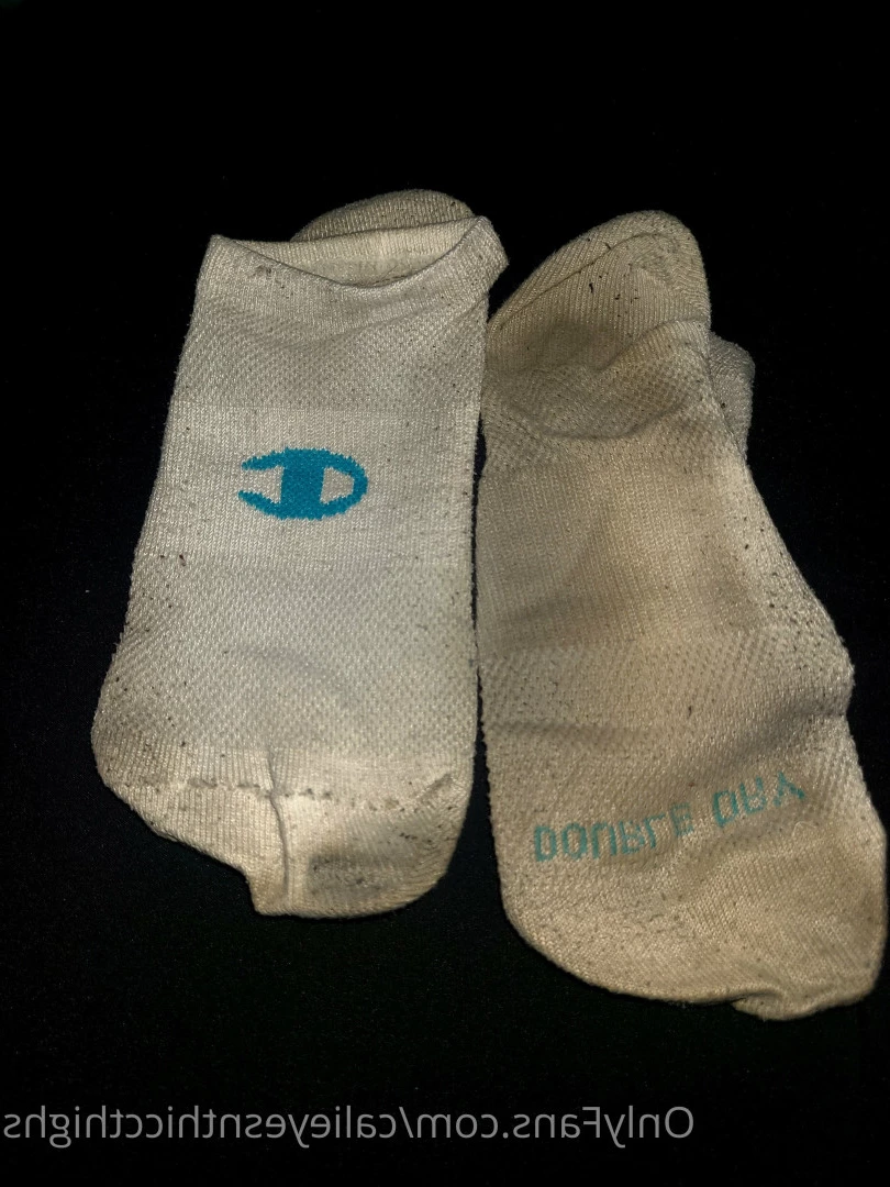 Em's Feet/Socks [ calieyesnthiccthighs ] Onlyfans leaked photo 6454157 on Hotleaks.tv
