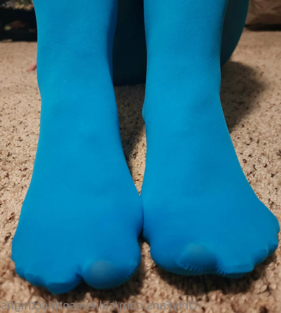 Em's Feet/Socks [ calieyesnthiccthighs ] Onlyfans leaked photo 10577615 on Hotleaks.tv