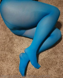 10577632