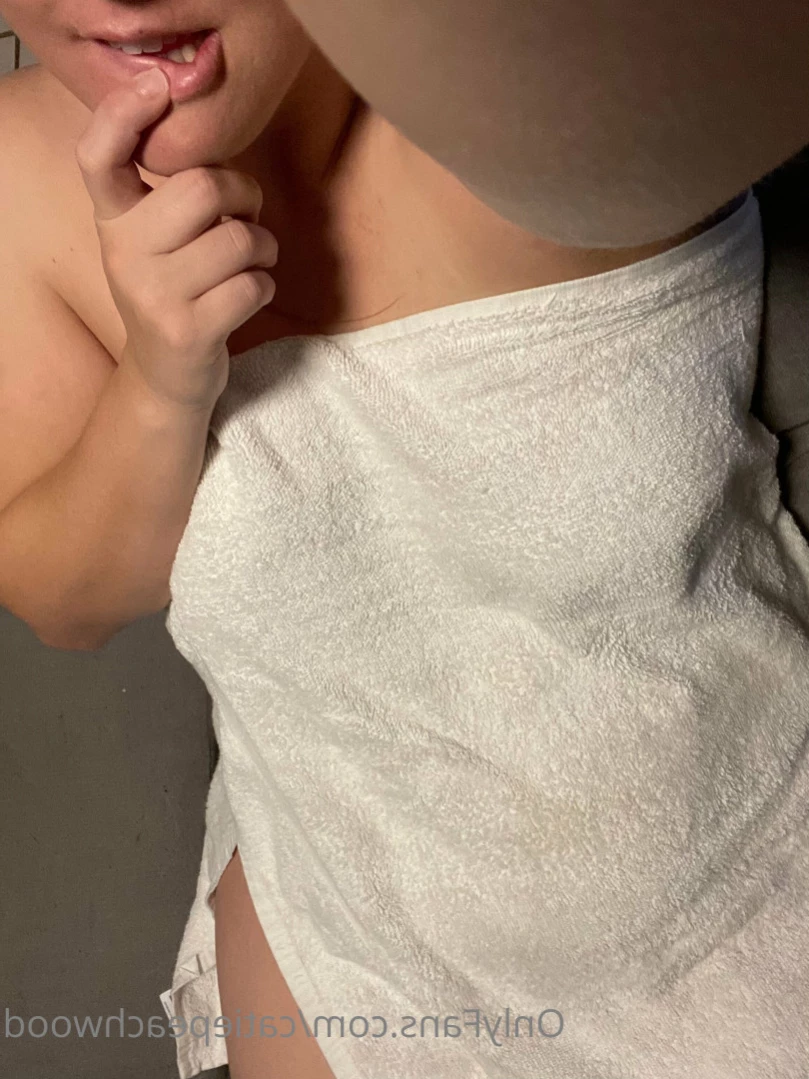 Catie Peachwood [ catiepeachwood ] Onlyfans leaked photo 11050061 on Hotleaks.tv