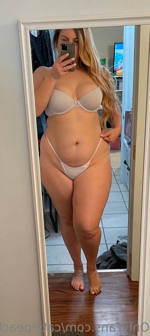 Catie Peachwood [ catiepeachwood ] Onlyfans leaked photo 11050083 on Hotleaks.tv