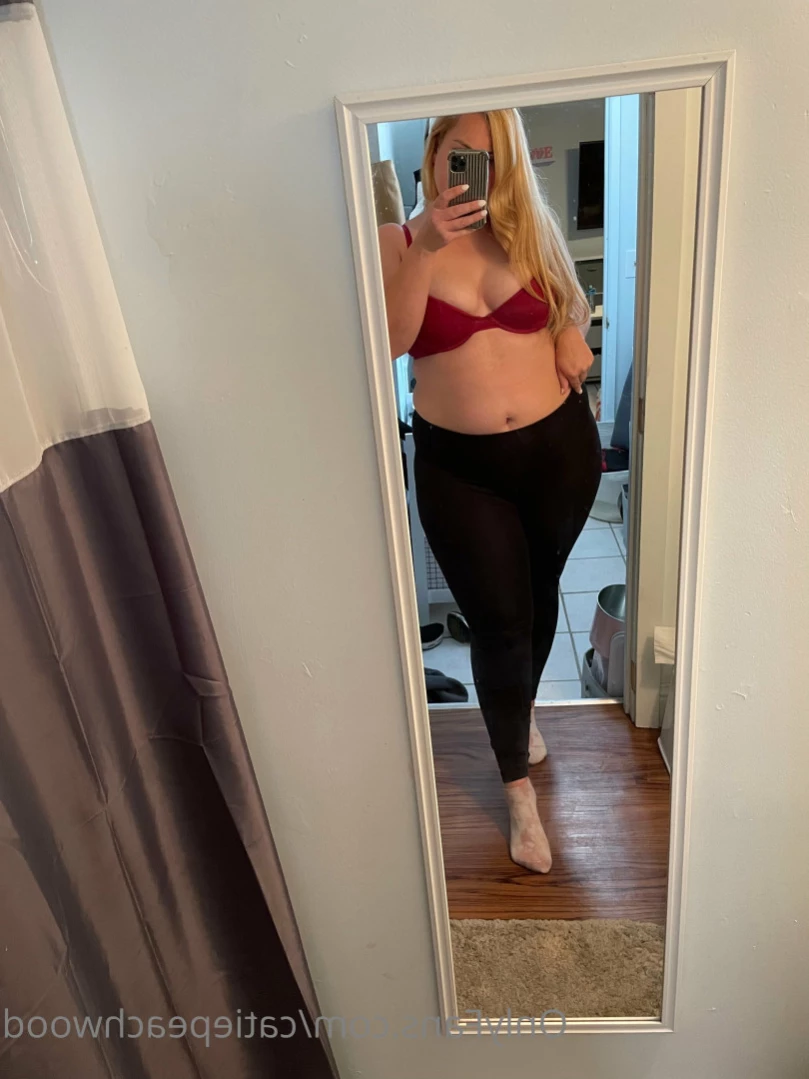 Catie Peachwood [ catiepeachwood ] Onlyfans leaked photo 11719024 on Hotleaks.tv