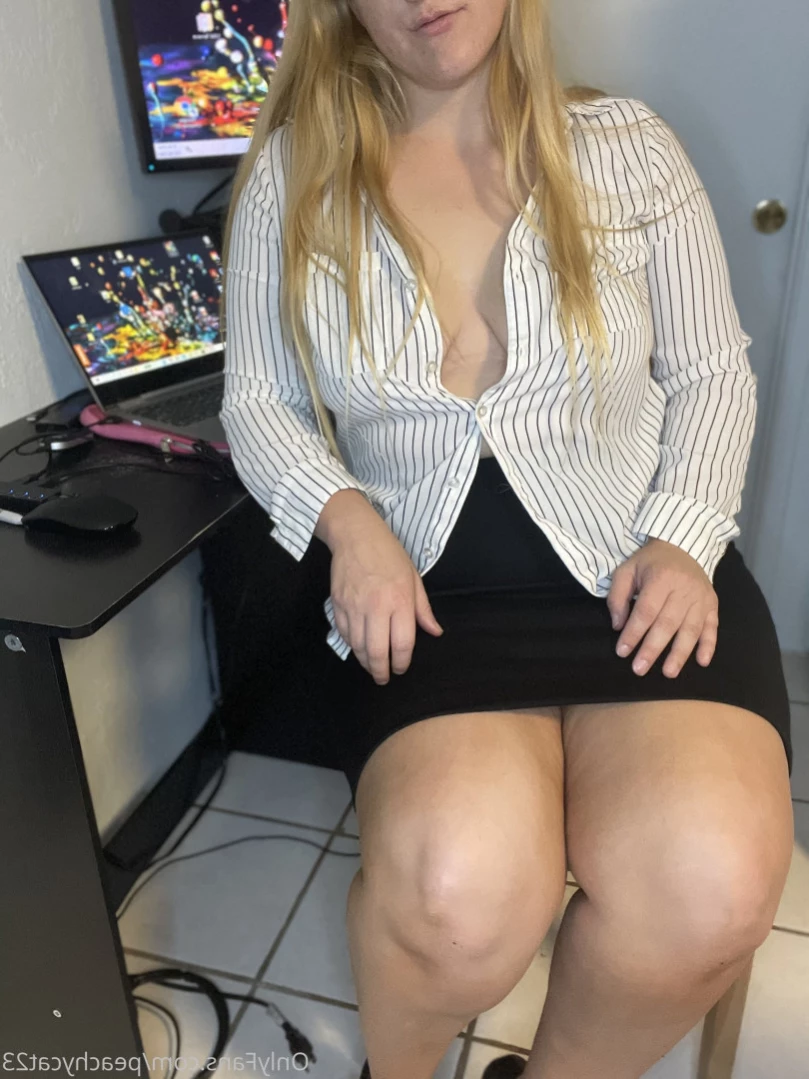 Catie Peachwood [ catiepeachwood ] Onlyfans leaked photo 13584019 on Hotleaks.tv