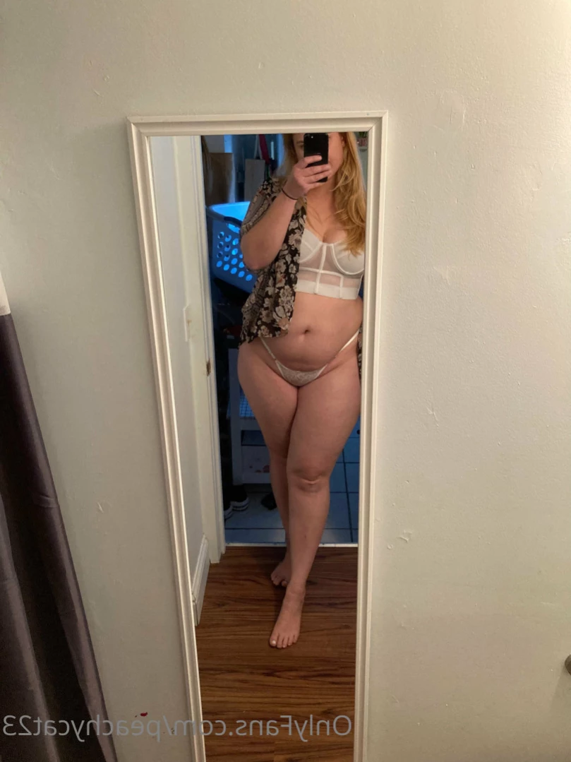 Catie Peachwood [ catiepeachwood ] Onlyfans leaked photo 15196463 on Hotleaks.tv