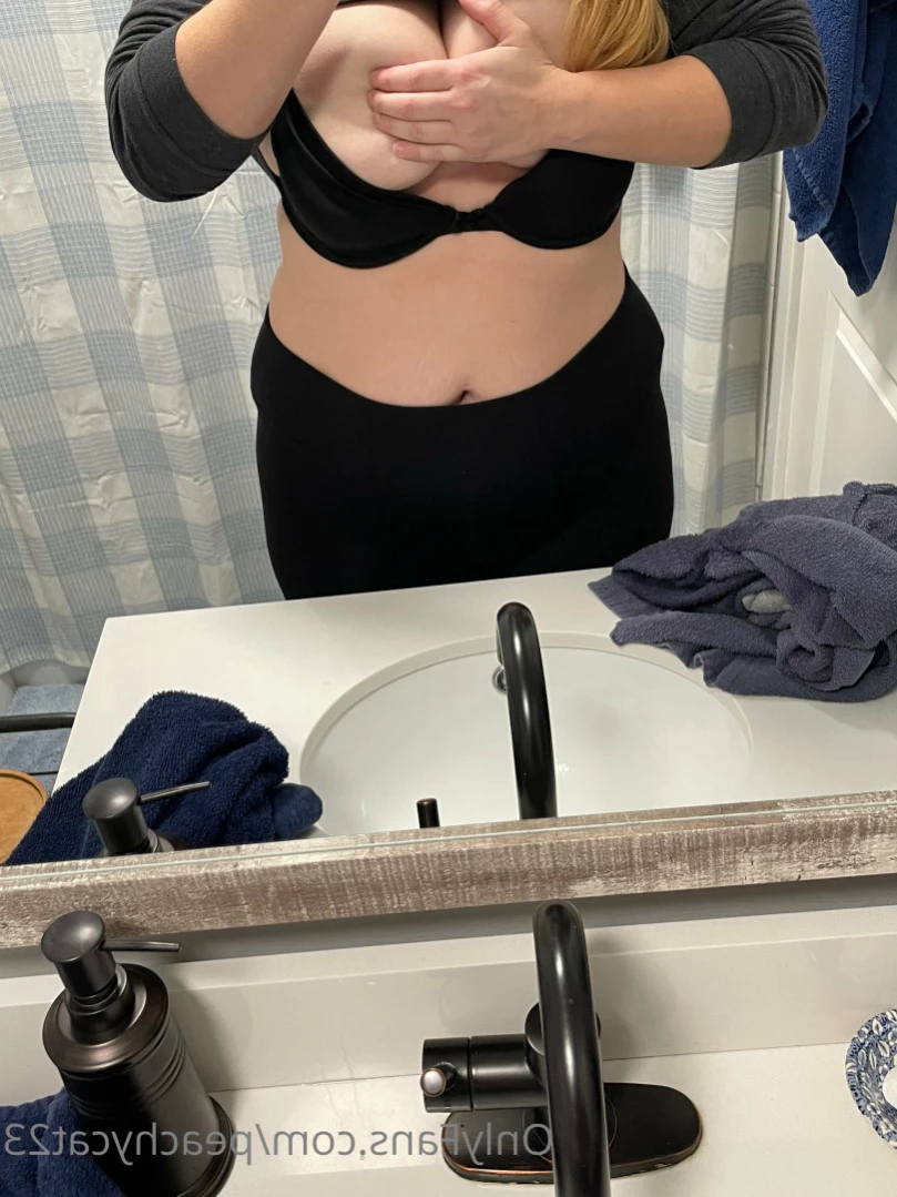 Catie Peachwood [ catiepeachwood ] Onlyfans leaked photo 15886408 on Hotleaks.tv