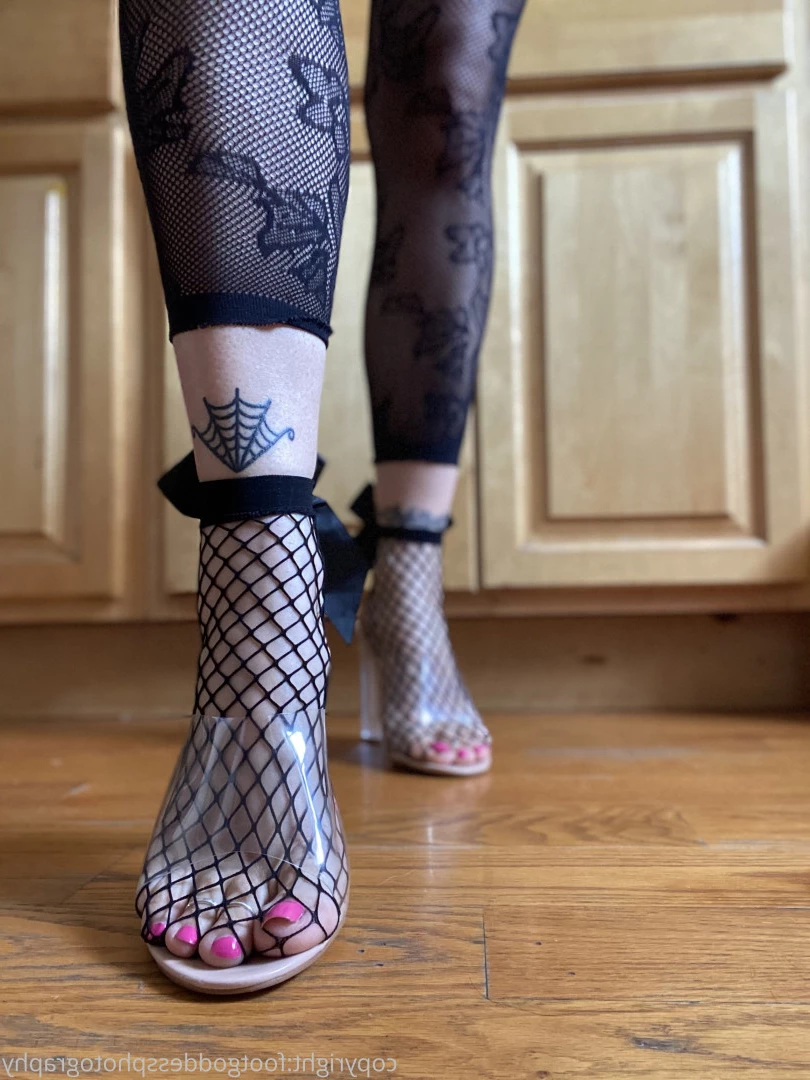 CatPrincess [ catprincessfeet ] Onlyfans leaked photo 7592092 on Hotleaks.tv