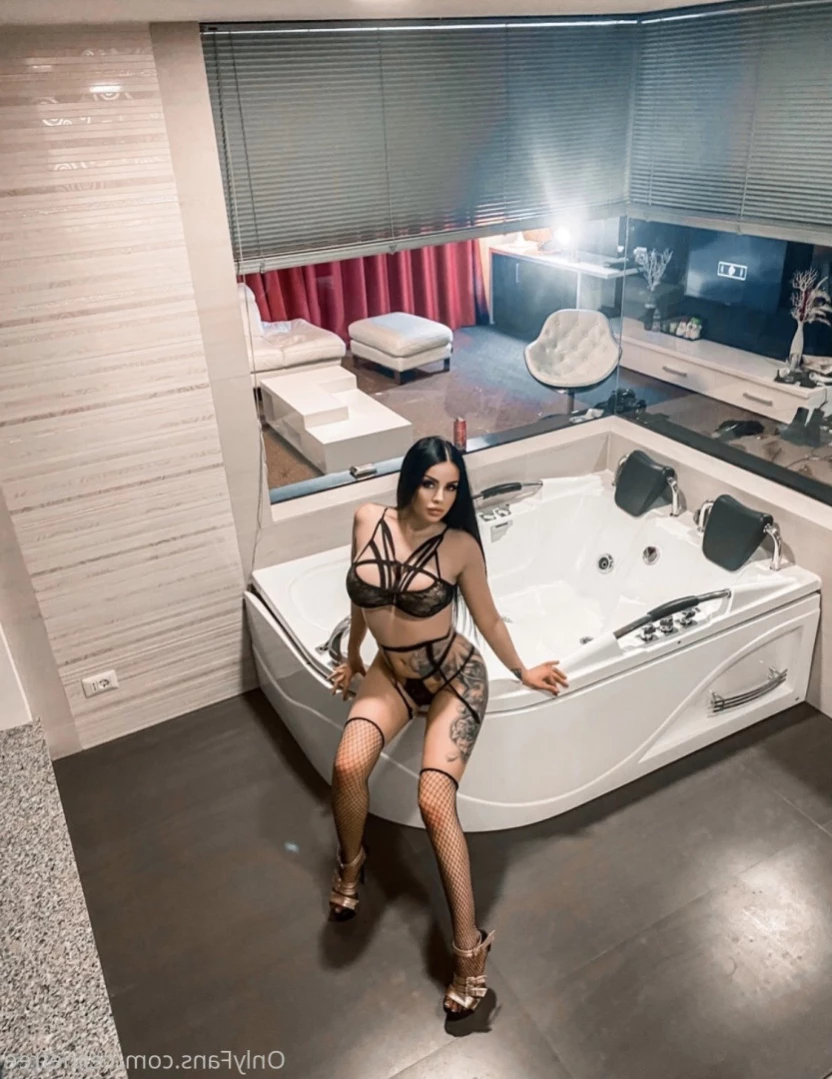 𝑪𝒆𝒍𝒊𝒏𝒆 🥵🔥🔥 [ celinefree ] Onlyfans leaked photo 15853543 on Hotleaks.tv