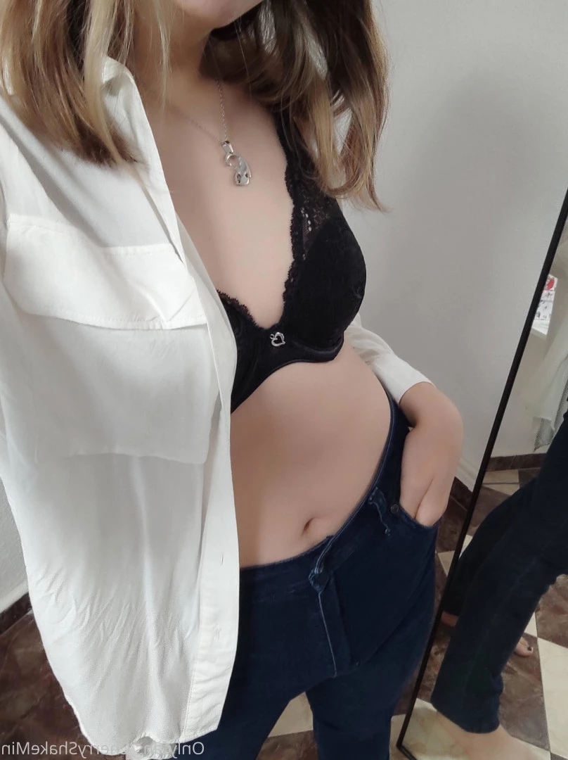 cherryshakemin Onlyfans leaked photo 10569950 on Hotleaks.tv