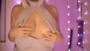 7742897