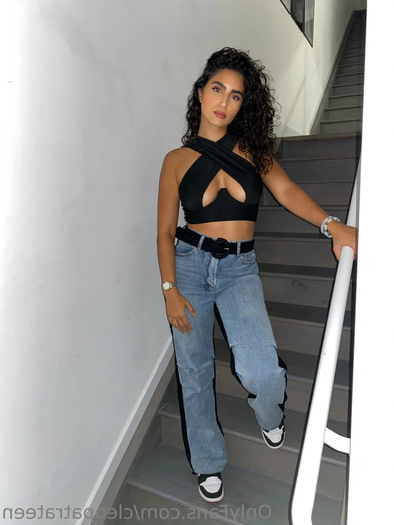 Cleopatra 🔝 1.1% [ cleopatrateen ] Onlyfans leaked photo 6450250 on Hotleaks.tv