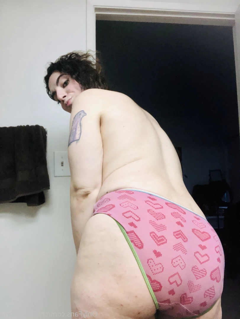 🔮ᏟᏒᎽᏕϮᎪᏞ ᏟᎪᏞᎪᏰᏒᎥᎪ🔮 [ crystalcalabria ] Onlyfans leaked photo 7558396 on Hotleaks.tv