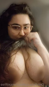 7389799
