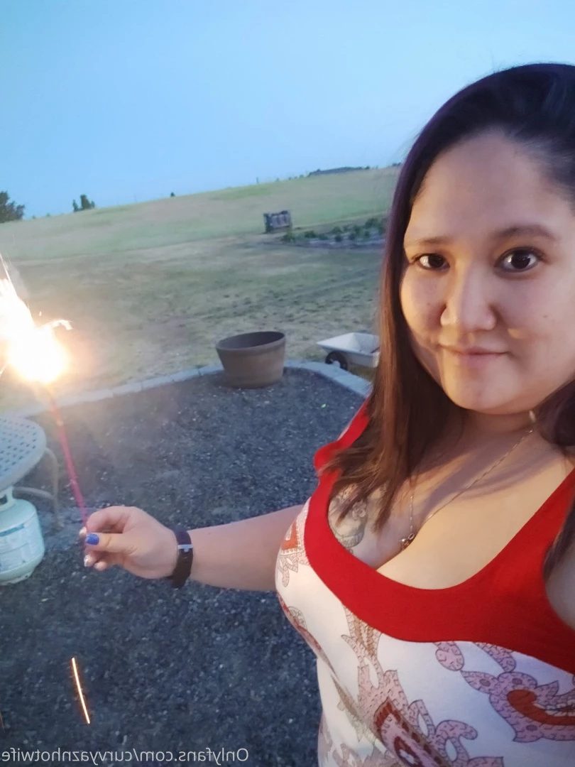 Lan [ curvyaznhotwife ] Onlyfans leaked photo 7569077 on Hotleaks.tv