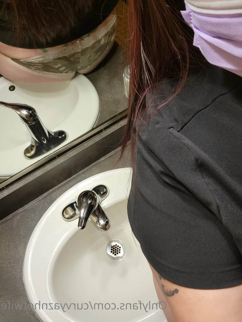 Lan [ curvyaznhotwife ] Onlyfans leaked photo 7569555 on Hotleaks.tv