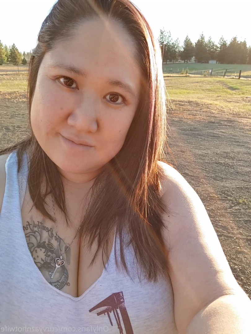 Lan [ curvyaznhotwife ] Onlyfans leaked photo 7572310 on Hotleaks.tv