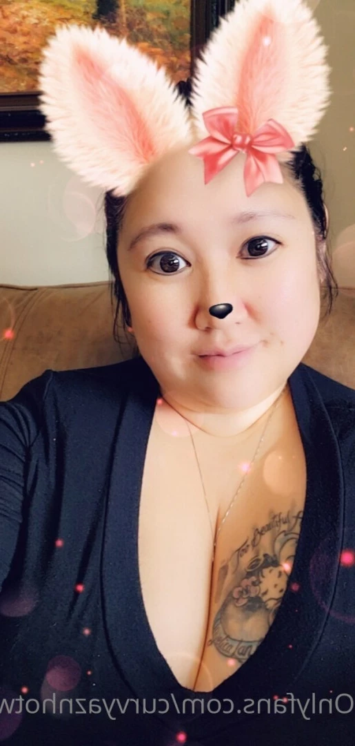 Lan [ curvyaznhotwife ] Onlyfans leaked photo 7572393 on Hotleaks.tv
