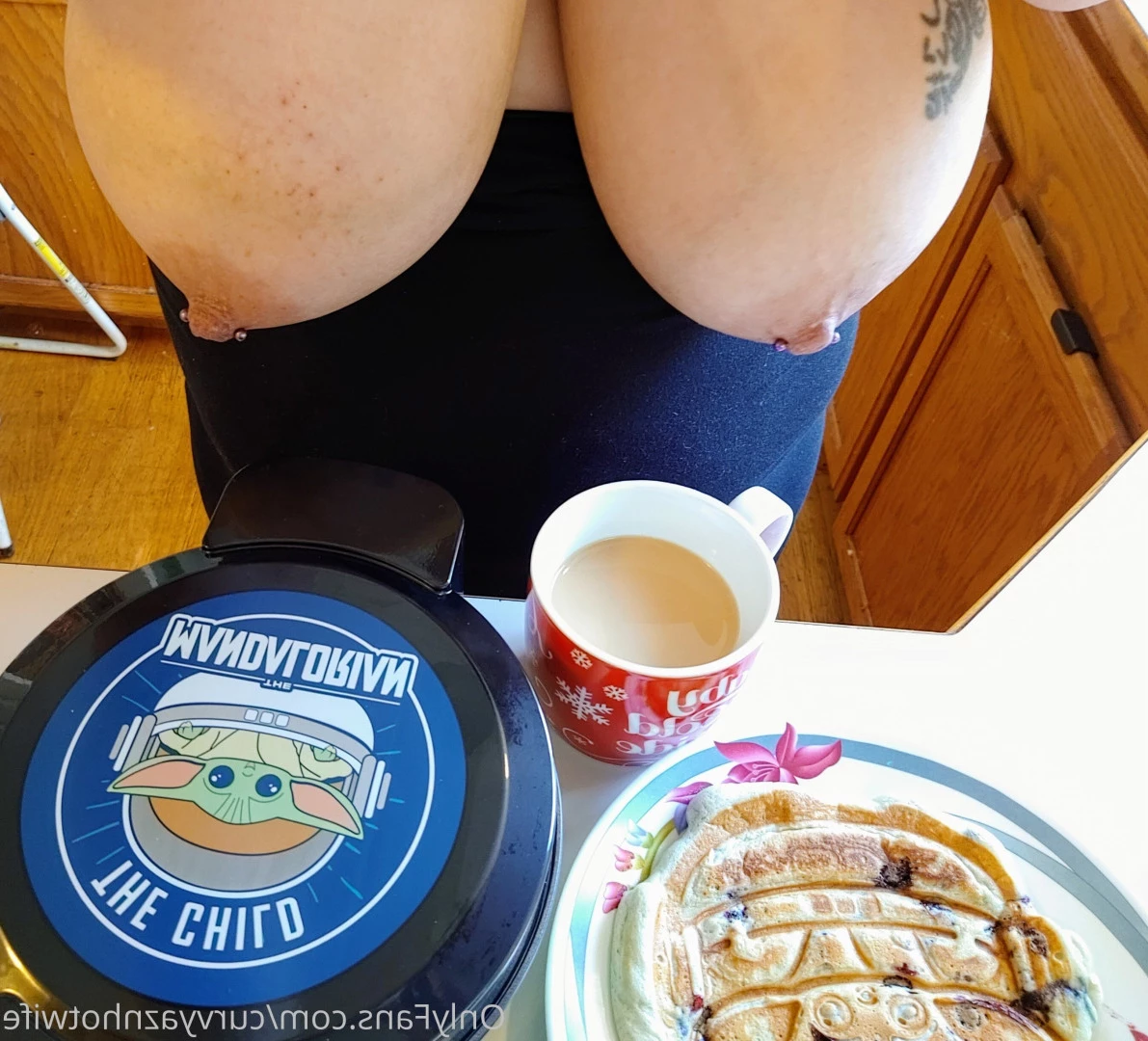Lan [ curvyaznhotwife ] Onlyfans leaked photo 7572401 on Hotleaks.tv