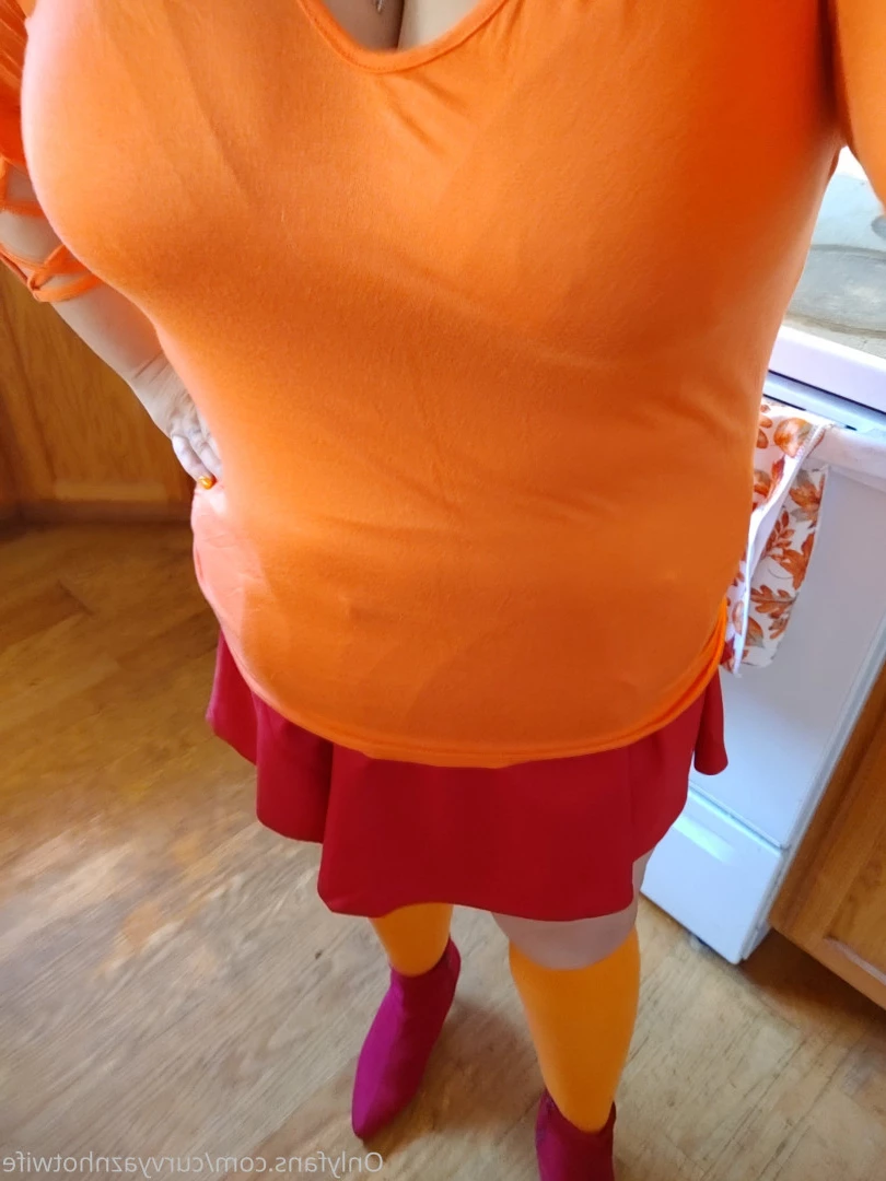 Lan [ curvyaznhotwife ] Onlyfans leaked photo 7573331 on Hotleaks.tv