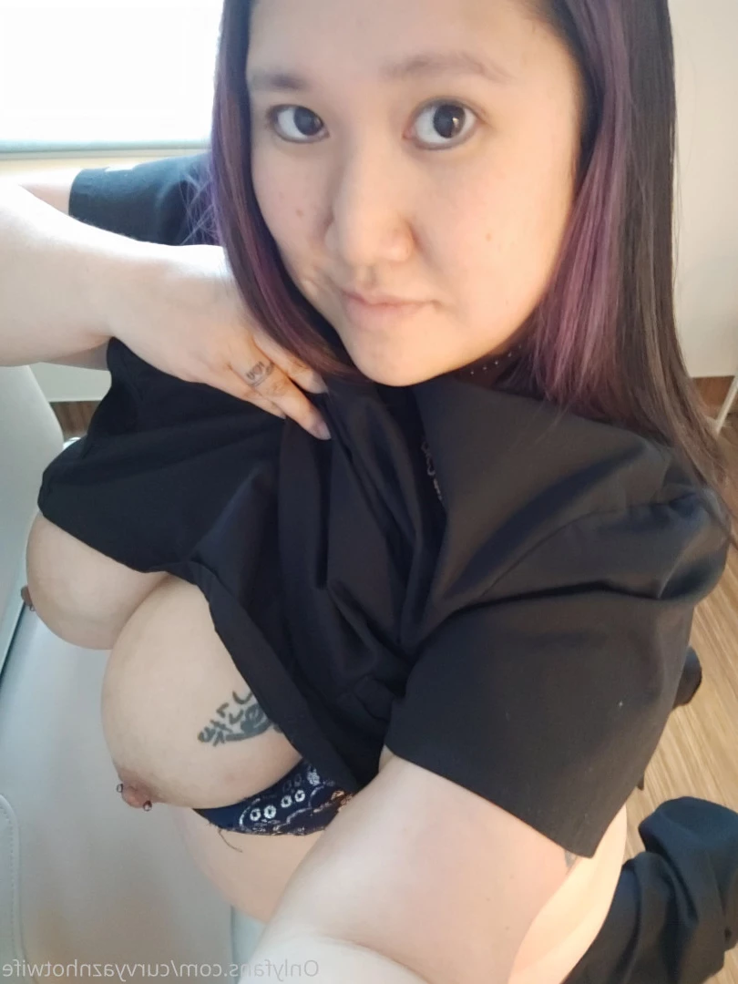 Lan [ curvyaznhotwife ] Onlyfans leaked photo 7576898 on Hotleaks.tv