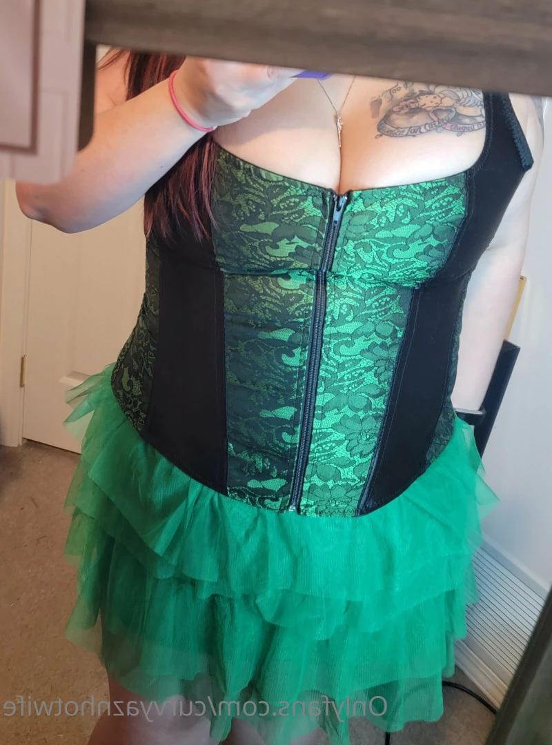 Lan [ curvyaznhotwife ] Onlyfans leaked photo 7577706 on Hotleaks.tv