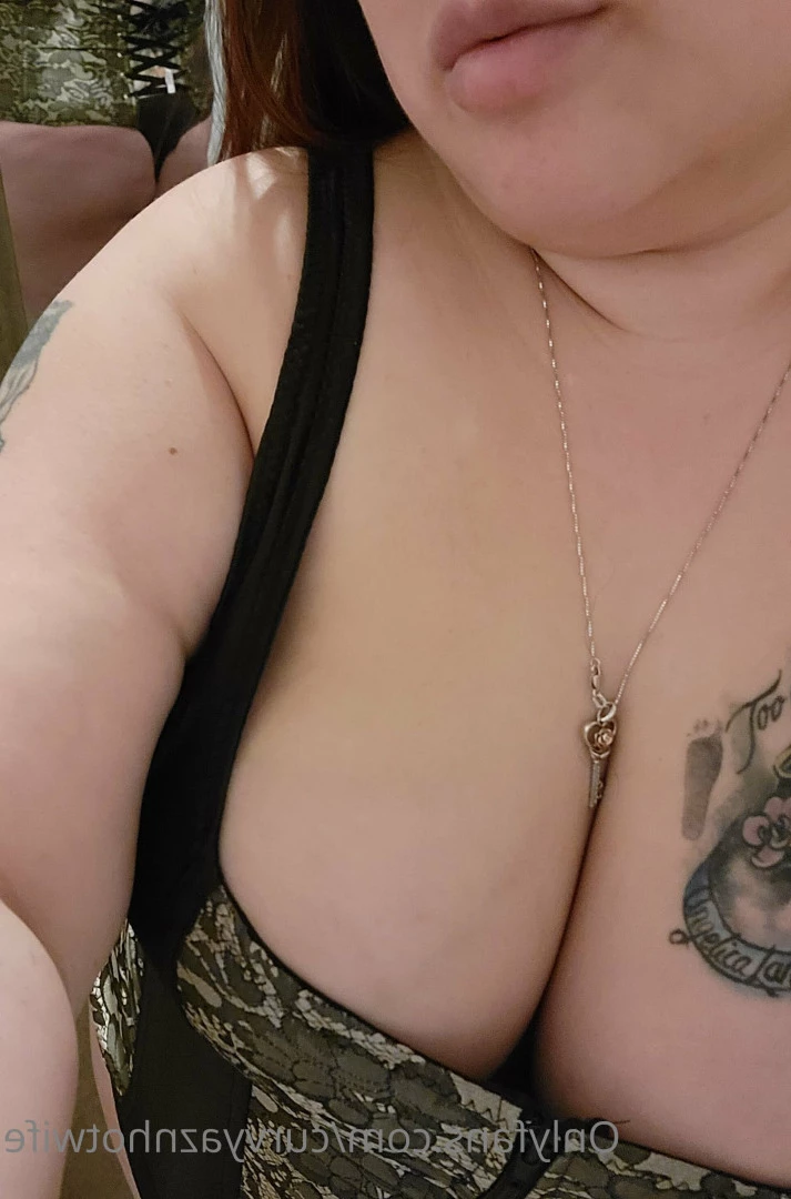 Lan [ curvyaznhotwife ] Onlyfans leaked photo 7580440 on Hotleaks.tv