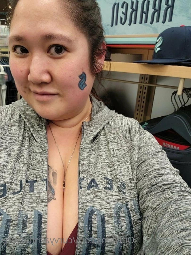 Lan [ curvyaznhotwife ] Onlyfans leaked photo 7584411 on Hotleaks.tv