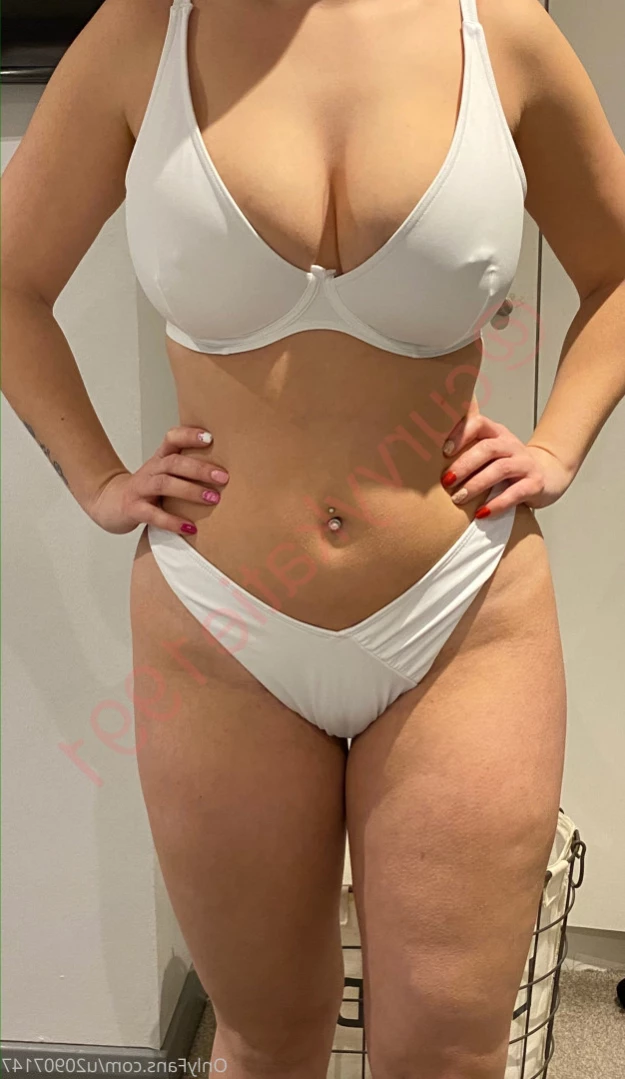 Katie Hot Wife 32FF [ curvykatie_1991 ] Onlyfans leaked photo 15408597 on Hotleaks.tv