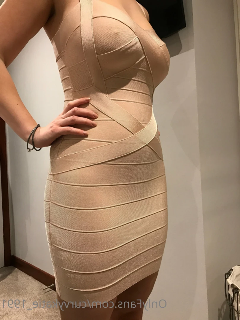 Katie Hot Wife 32FF [ curvykatie_1991 ] Onlyfans leaked photo 16072175 on Hotleaks.tv