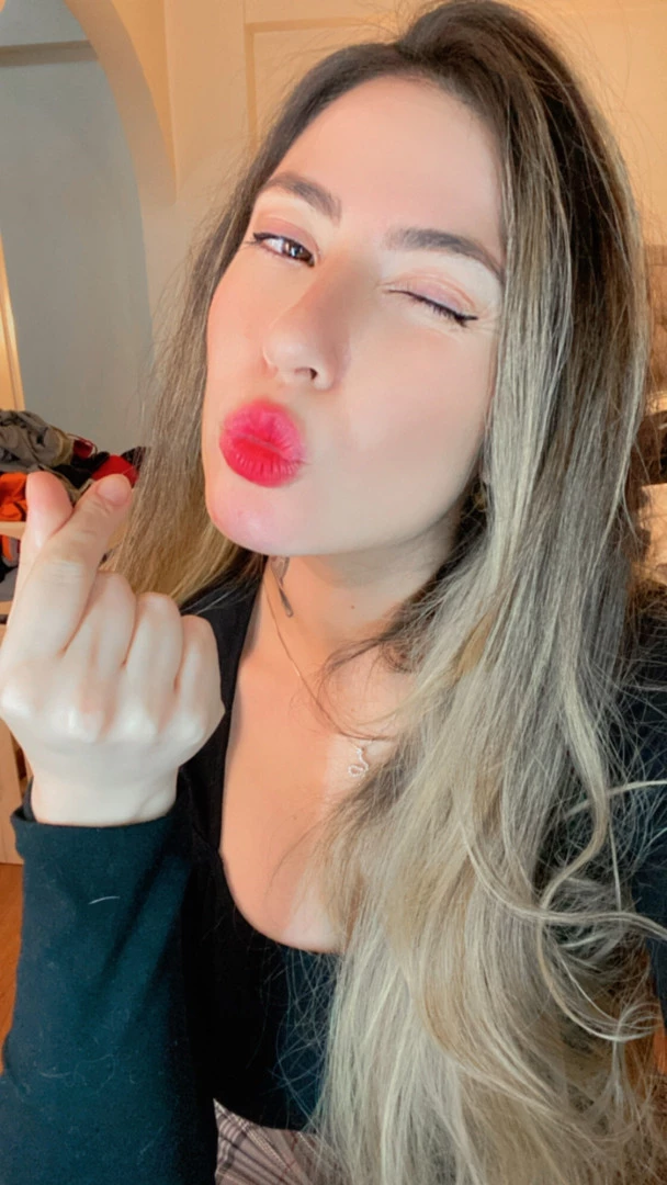 Danielle Vedovelli 🌸 [ danievedo ] Onlyfans leaked photo 7536084 on Hotleaks.tv