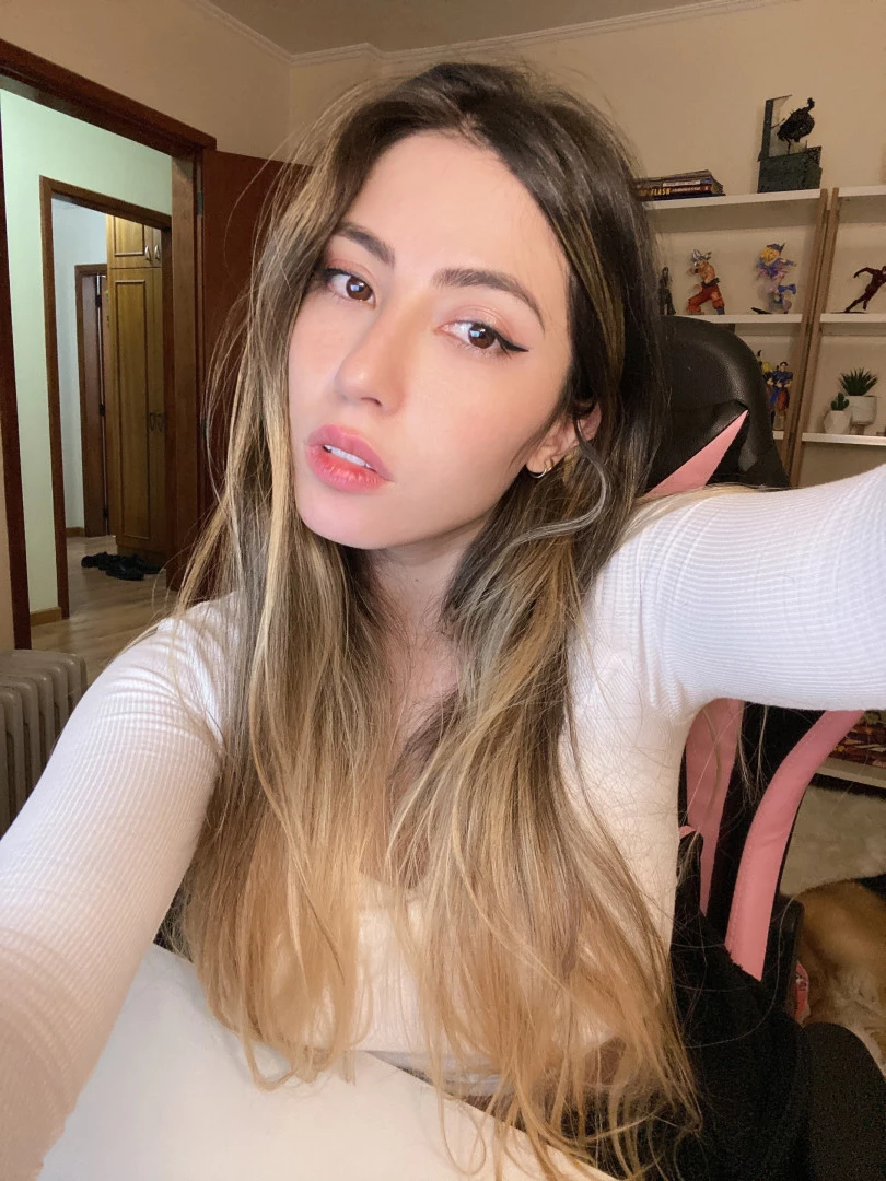 Danielle Vedovelli 🌸 [ danievedo ] Onlyfans leaked photo 7539950 on Hotleaks.tv