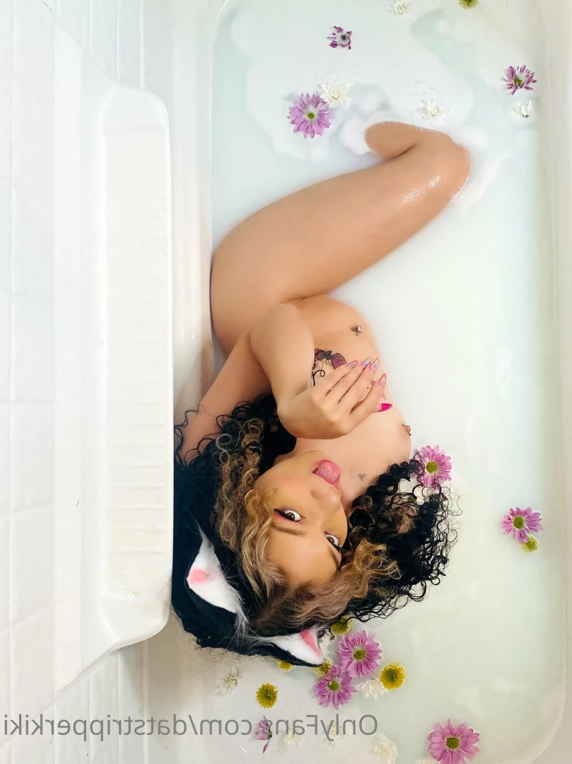 Dat Stripper 🦋 Kiki Cali💘 [ datstripperkiki ] Onlyfans leaked photo 7369839 on Hotleaks.tv