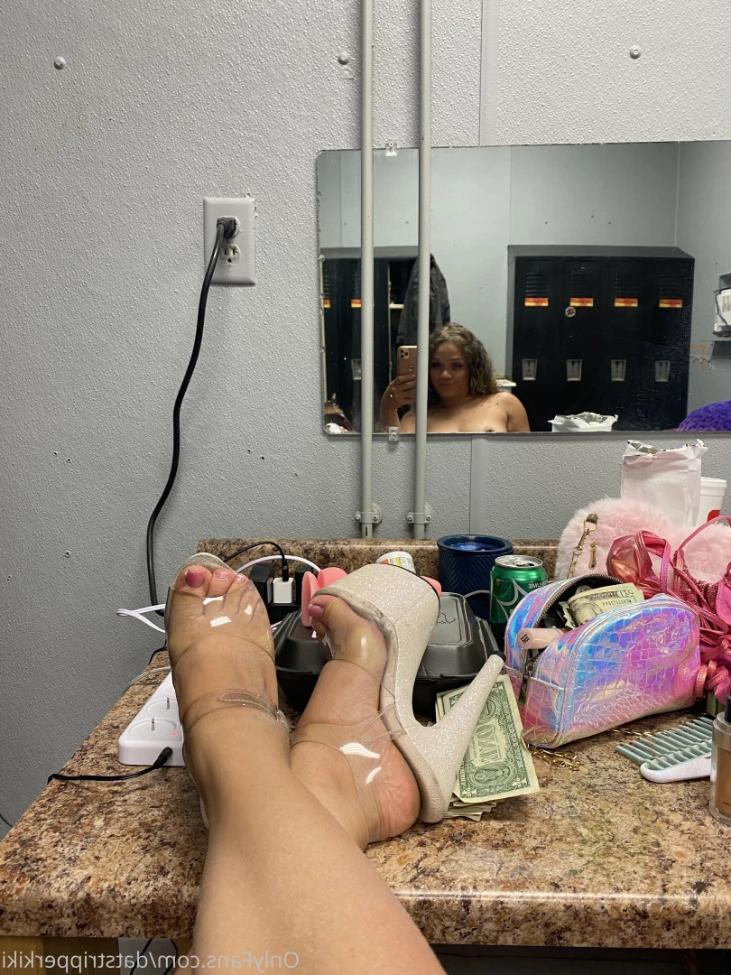 Dat Stripper 🦋 Kiki Cali💘 [ datstripperkiki ] Onlyfans leaked photo 7376340 on Hotleaks.tv