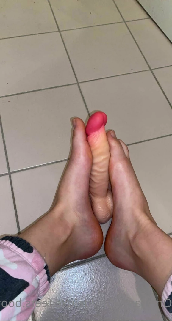 Deluxe.Feets [ deluxe.feets.booty ] Onlyfans leaked photo 6687254 on Hotleaks.tv
