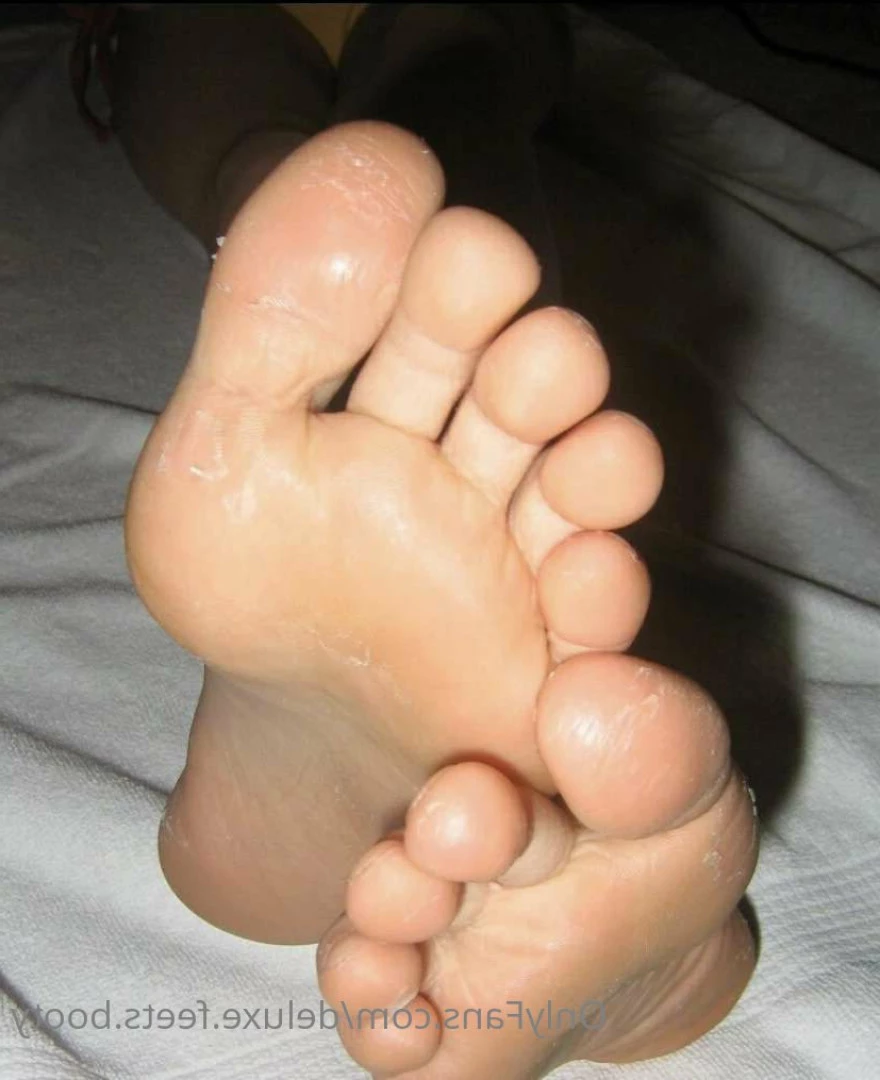 Deluxe.Feets [ deluxe.feets.booty ] Onlyfans leaked photo 6687305 on Hotleaks.tv