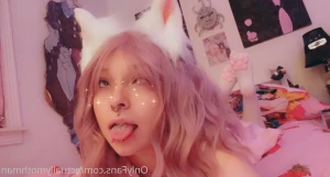 7667366