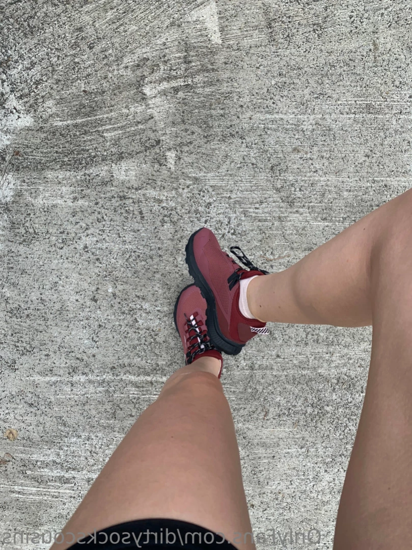 Feet Goddess Cousins [ dirtysockscousins ] Onlyfans leaked photo 13781051 on Hotleaks.tv