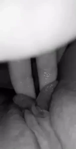 1564793