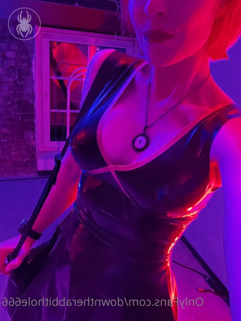 Lady Alice [ downtherabbithole666 ] Onlyfans leaked photo 12325171 on Hotleaks.tv