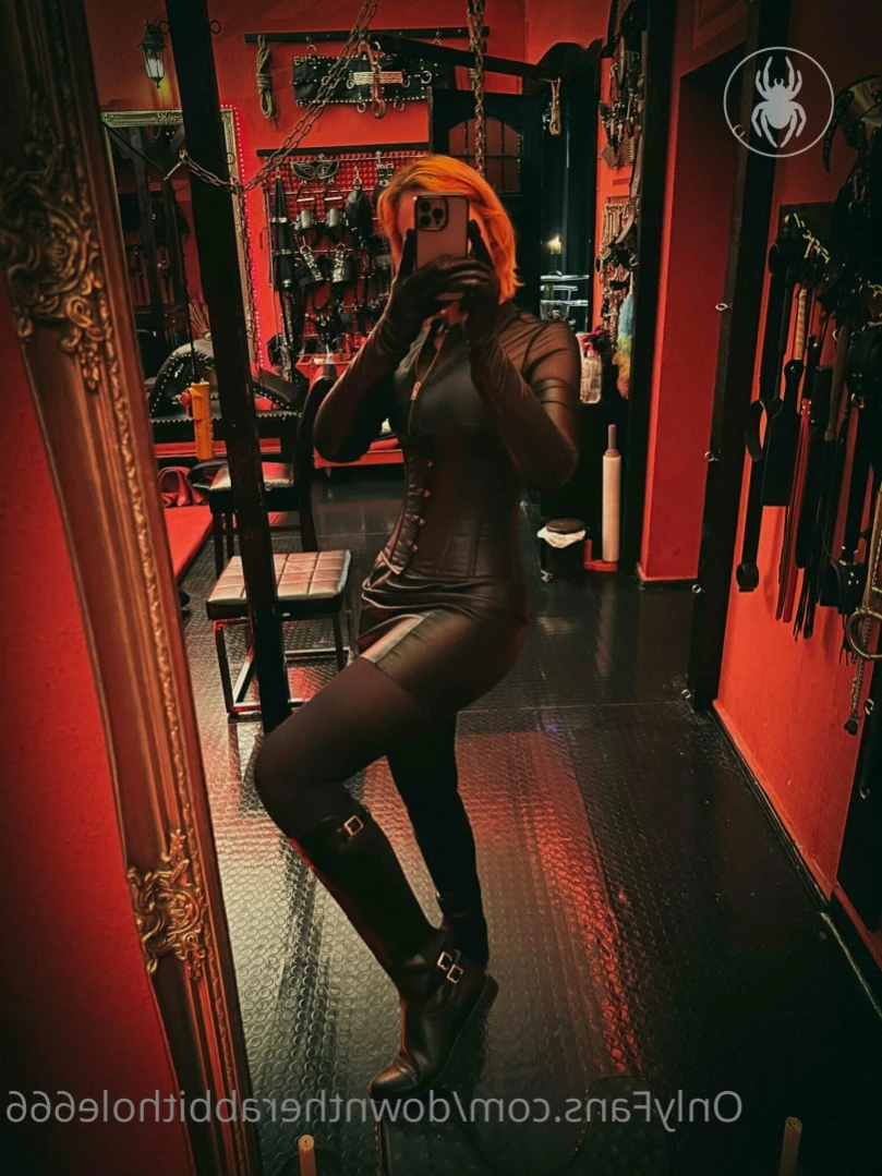 Lady Alice [ downtherabbithole666 ] Onlyfans leaked photo 12766774 on Hotleaks.tv