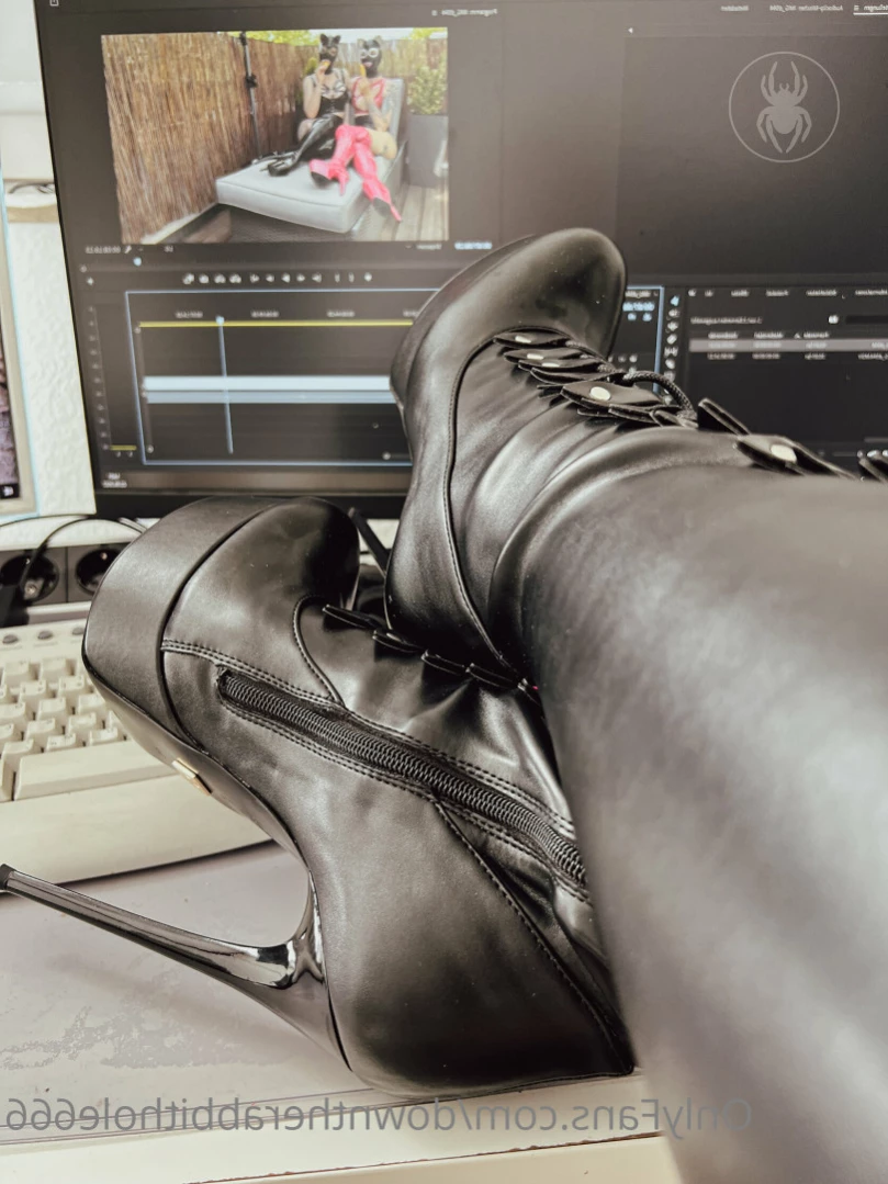 Lady Alice [ downtherabbithole666 ] Onlyfans leaked photo 14548025 on Hotleaks.tv